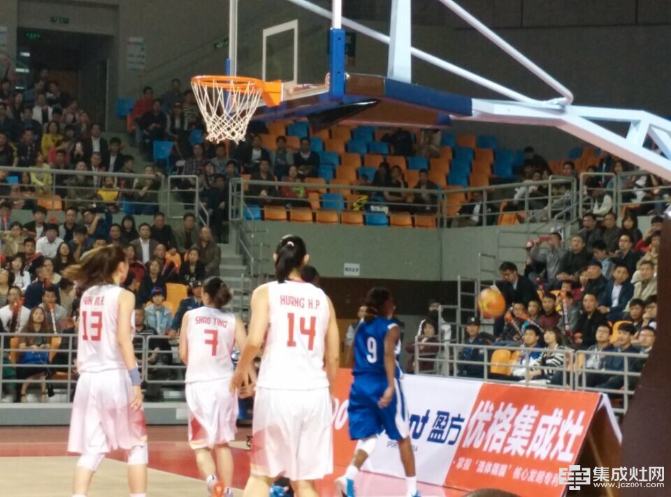 优格为中国女篮队加油 成功赞助中国古巴对抗赛