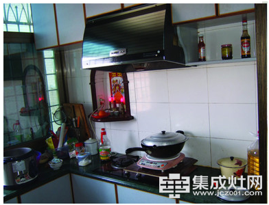 金帝集成灶：专业打造开放式厨房