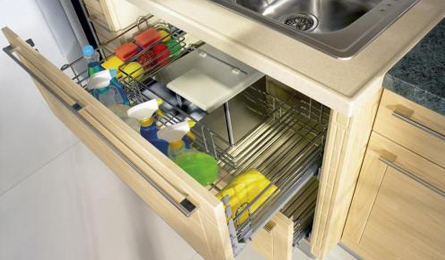 泛美橱柜：厨房装修加盟橱柜定制 选购橱柜拉篮需注意