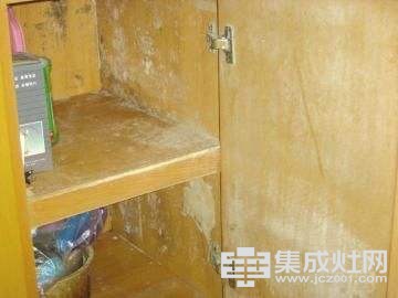 亿田集成灶：卧槽 餐具杀菌消毒还在开水烫一烫 