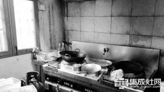 摆脱“油腻腻”的中式厨房噩梦 一台百大集成灶就够了 