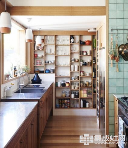 德西曼集成灶帮您实现小厨房大空间